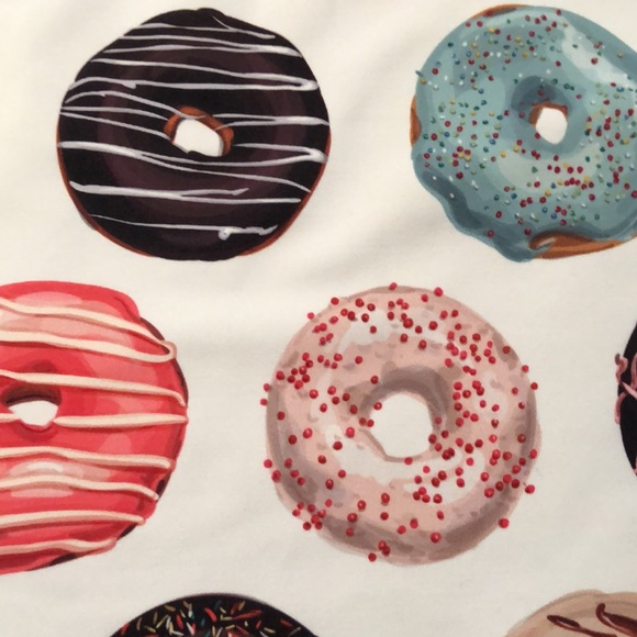 Muscles & Donuts Size Large workout top - Picture 3 of 7